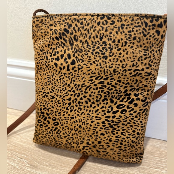 NWOT Madewell Leopard Calf Hair Crossbody Bag - Picture 3 of 6